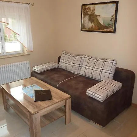 Ferien Auf Ruegen Familie Geist Appartement Garz (Rugen)